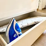 Stylisches Studio Apartment Mit Balkon Und Privatem Stellplatz Fuer Bis Zu 4 Personen Nur Wenige Minuten Von Der Innenstadt & Mosel Entfernt Apartment *