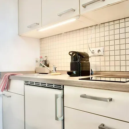Stylisches Studio Mit Privatem Stellplatz Wenige Minuten Von Der Innenstadt & Mosel *