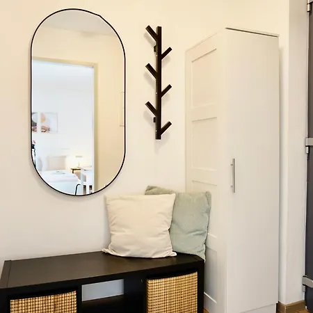 Apartamento Stylisches Mit Balkon Und Privatem Stellplatz Für Bis Zu 4 Personen Nur Wenige Minuten Von Der Innenstadt&mosel Entfernt