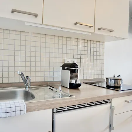 Apartamento Stylisches Mit Balkon Und Privatem Stellplatz Für Bis Zu 4 Personen Nur Wenige Minuten Von Der Innenstadt&mosel Entfernt