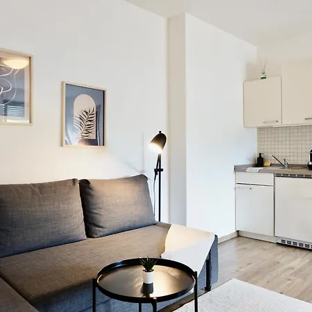 Stylisches Mit Balkon Und Privatem Stellplatz Für Bis Zu 4 Personen Nur Wenige Minuten Von Der Innenstadt&mosel Entfernt * Coblenza