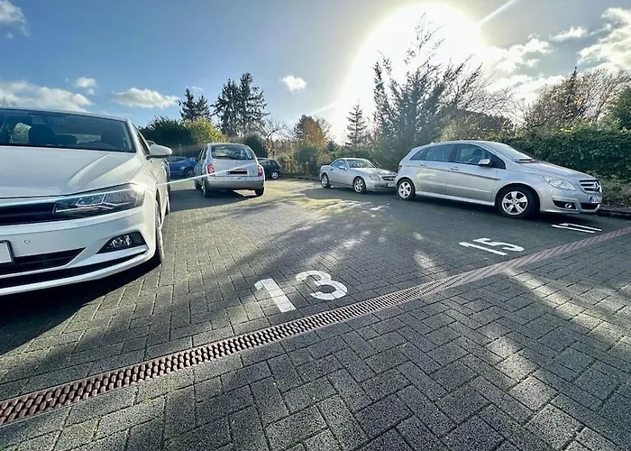 Stylisches Studio Apartment Mit Balkon Und Privatem Stellplatz Fuer Bis Zu 4 Personen Nur Wenige Minuten Von Der Innenstadt & Mosel Entfernt Koblenz (Rhineland-Palatinate)