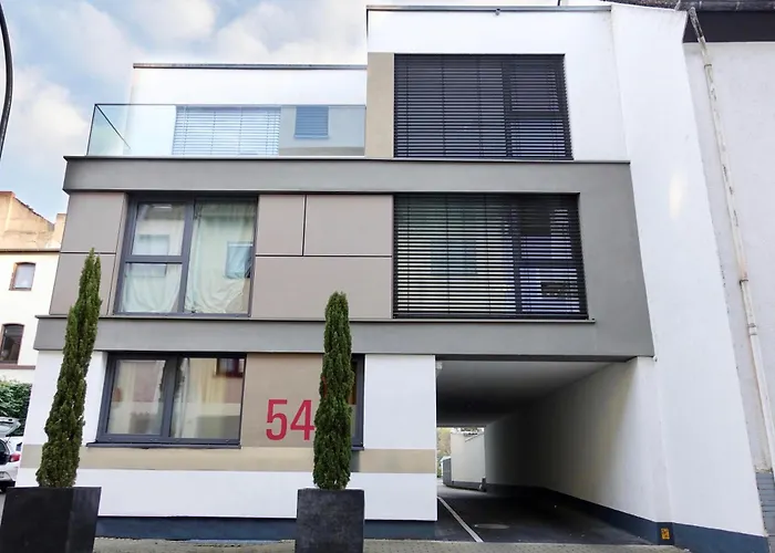 Stylisches Studio Apartment Mit Balkon Und Privatem Stellplatz Fuer Bis Zu 4 Personen Nur Wenige Minuten Von Der Innenstadt & Mosel Entfernt Apartment *